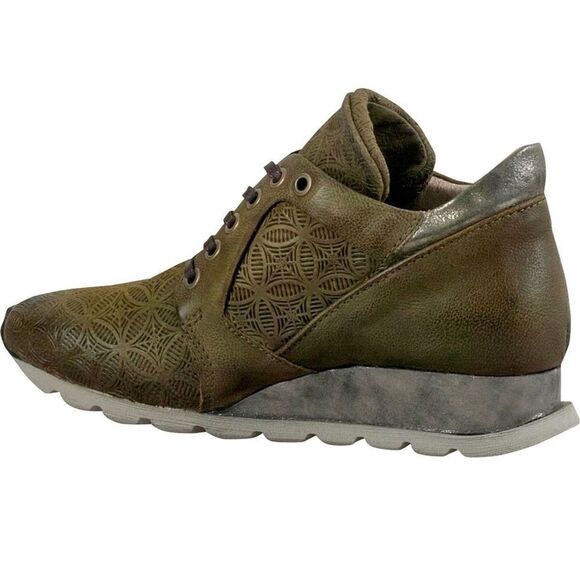 Miz Mooz Chalice Wedge Sneaker, Size 6 - Picture 4 of 8